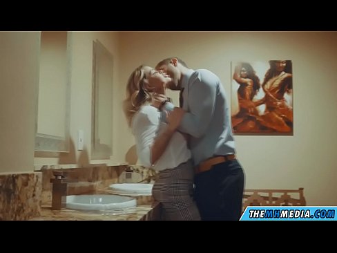 ❤️ Xa i-blonde ene-busty ikuhenda kwindlu yangasese yoluntu Iphonografi  kumanyala xh.hentaisea-com.ru ❌️❤